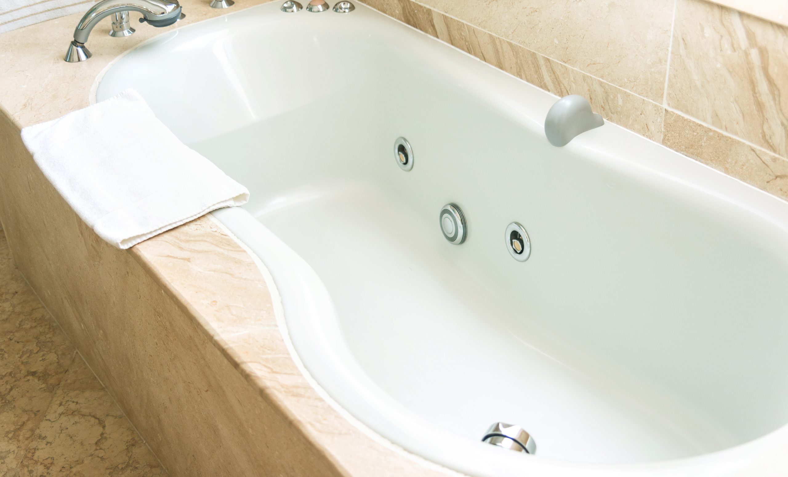 Spa Tub Refinishing: Can You Refinish a Jetted Tub? - Maryland Tub & Tile